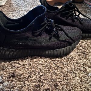 Black Yeezy Boost 350